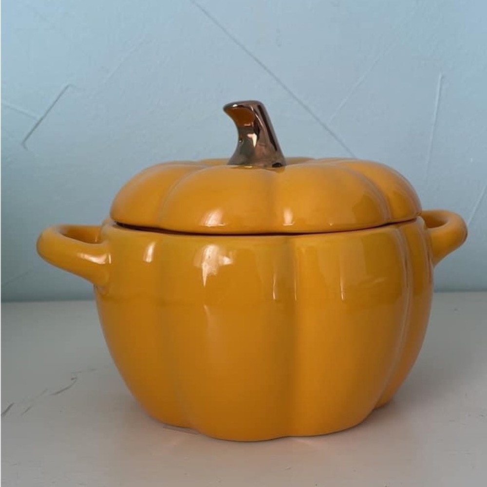 Pumpkin Stoneware Dish
